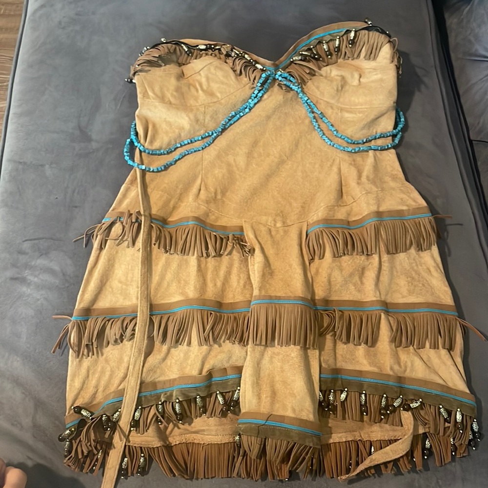 Halloween costumes Pocahontas dress